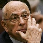 Napolitano_Mano_su_Viso