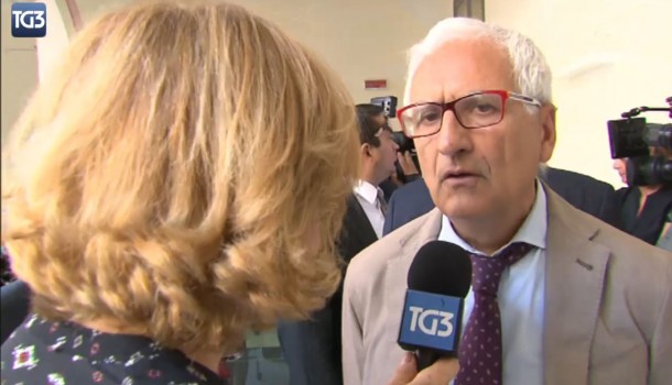TG3/Referendum sulle riforme: SI’ e NO a confronto all’incontro dei radicali