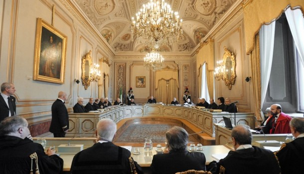 Napoli – L’udienza sulI’Italicum rimandata a dopo il referendum è una decisione di opportunità politica