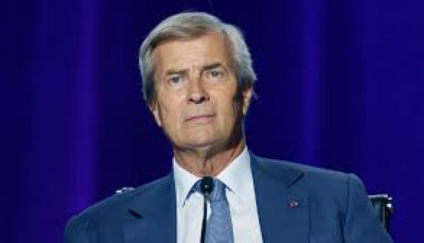 Vivendi attacca Mediaset e qualcosa non torna